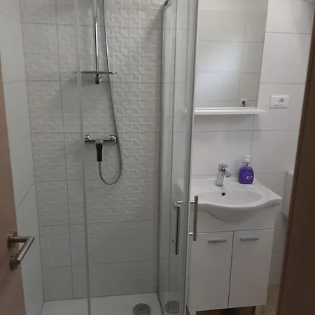 Apartmán Maslina Pisak